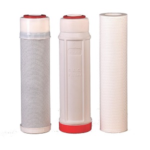 تعویض فیلتر دستگاه تصفیه آب